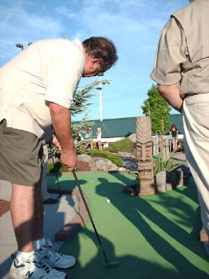 07phredsminigolf045.jpg